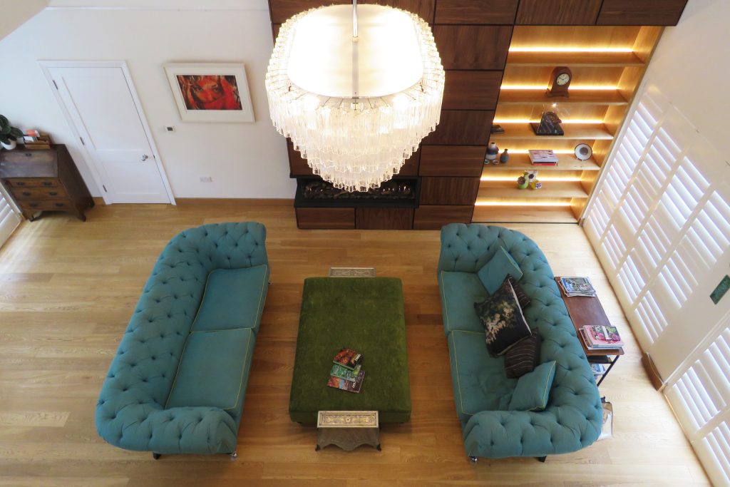 Built-in-TV-and-fireplace