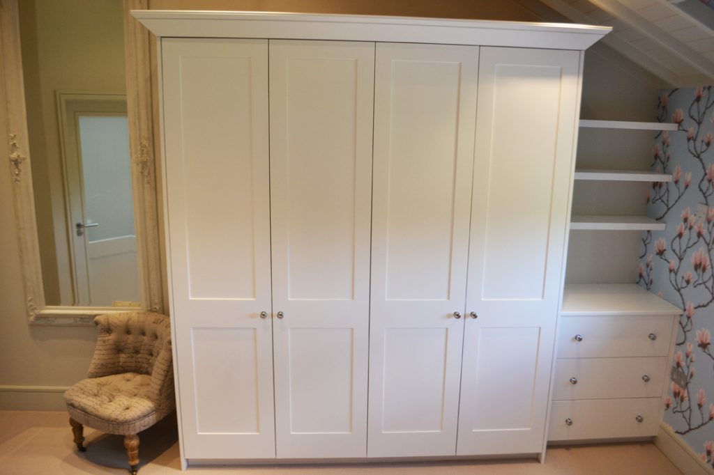 Bespoke-fitted-wardrobes