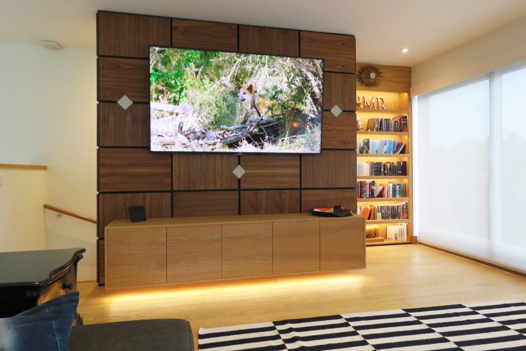 Bespoke-TV-media-unit