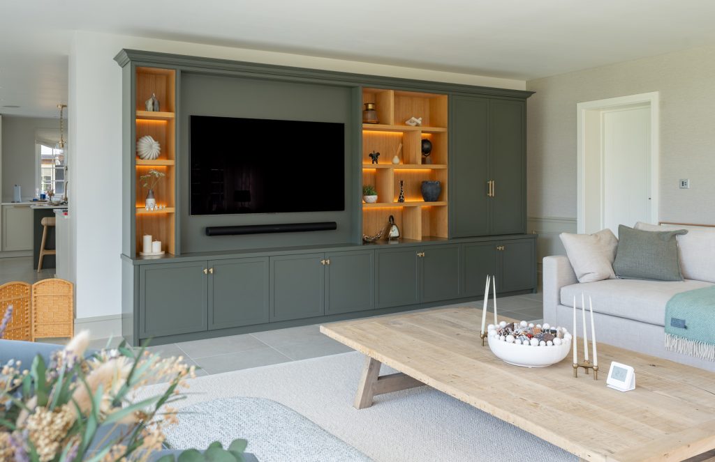 bespoke-fitted-media-unit-furniture-surrey